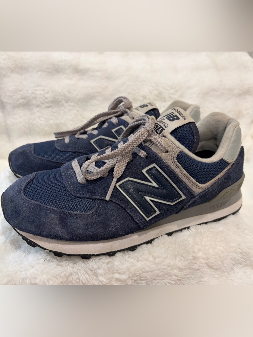 New Balance 574 Classic Sneakers- Navy and Light Gray Women’s SZ 7.5